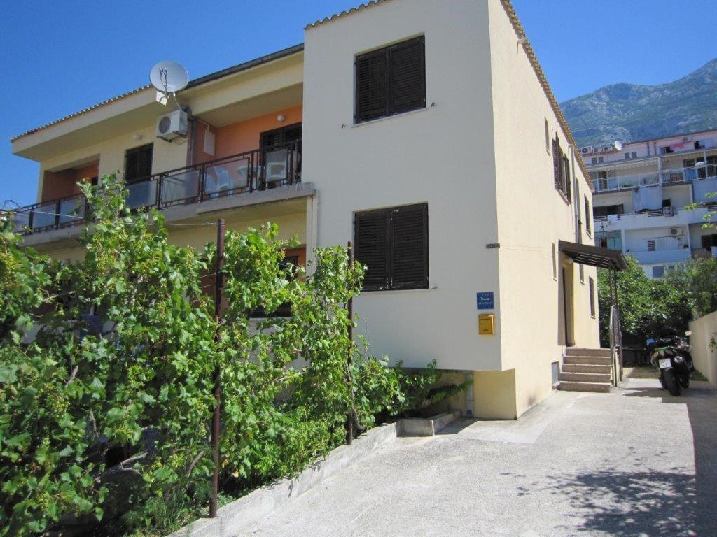 Apartments Mihic Makarska Exterior foto
