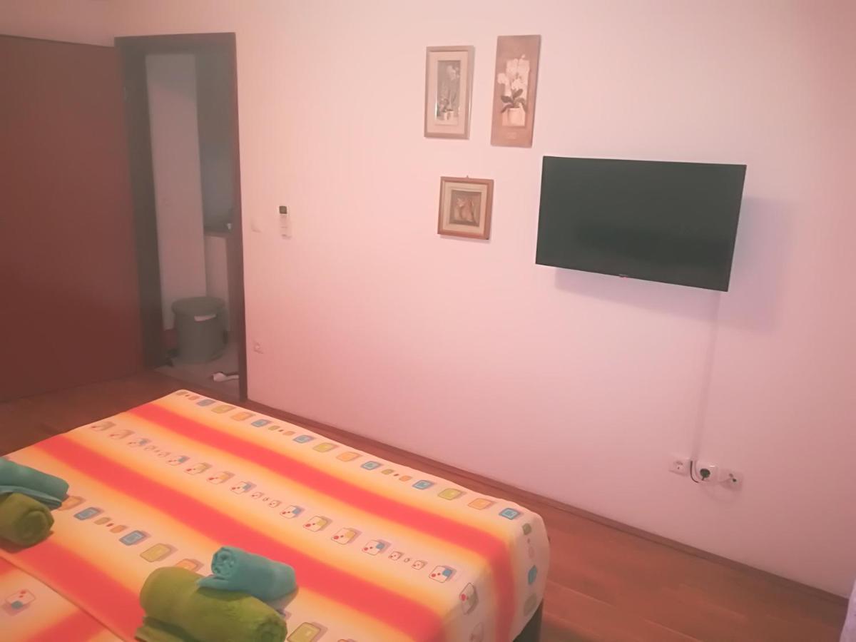 Apartments Mihic Makarska Exterior foto