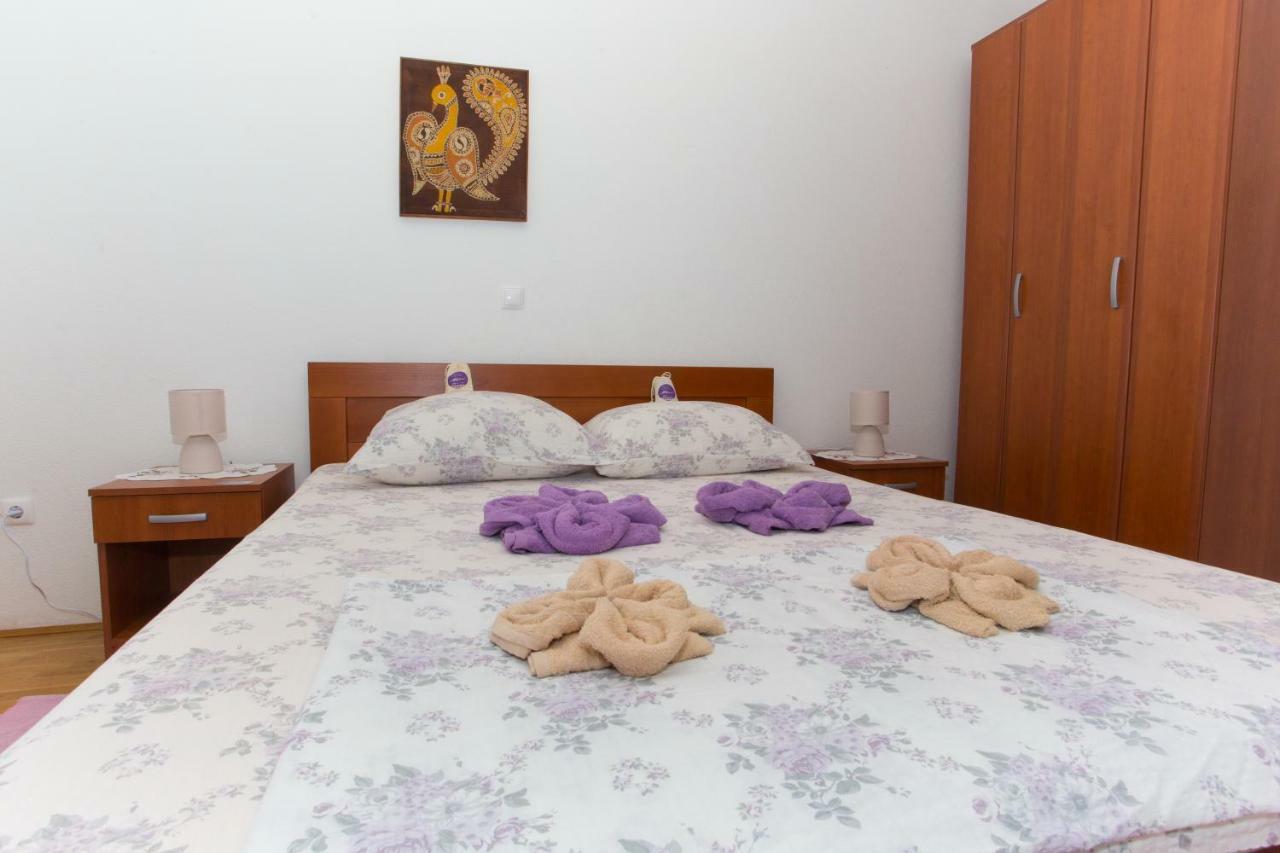 Apartments Mihic Makarska Exterior foto