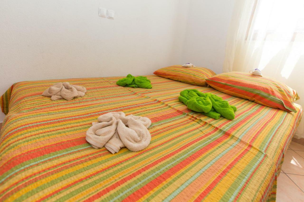 Apartments Mihic Makarska Exterior foto