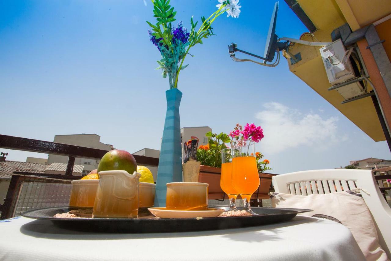 Apartments Mihic Makarska Exterior foto